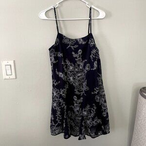 Trixxi spaghetti strap classic dress floral white navy blue flowy sheath dress